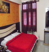 Suvidha Deluxe Hotel หริทวาร ภายนอก รูปภาพ